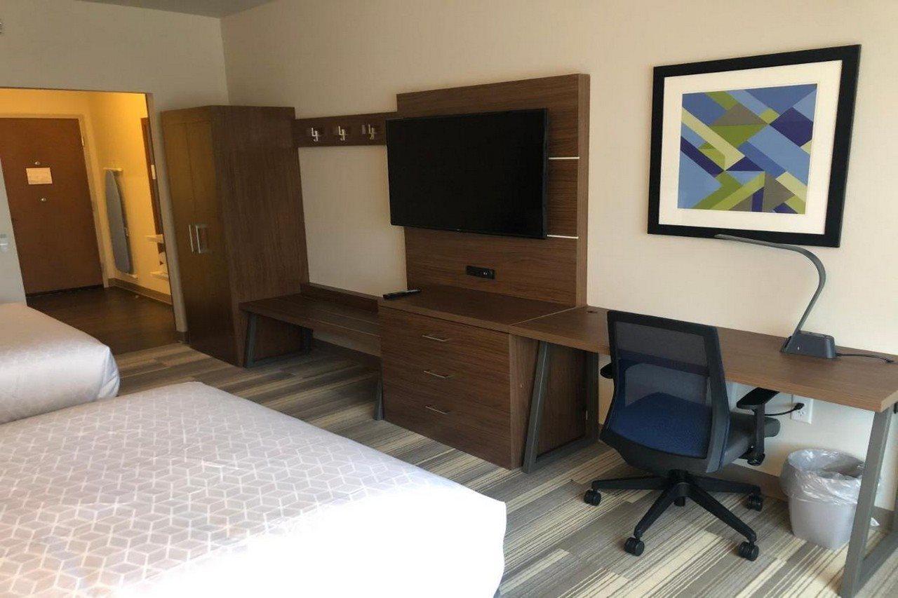Holiday Inn Express & Suites Madison By Ihg Kültér fotó
