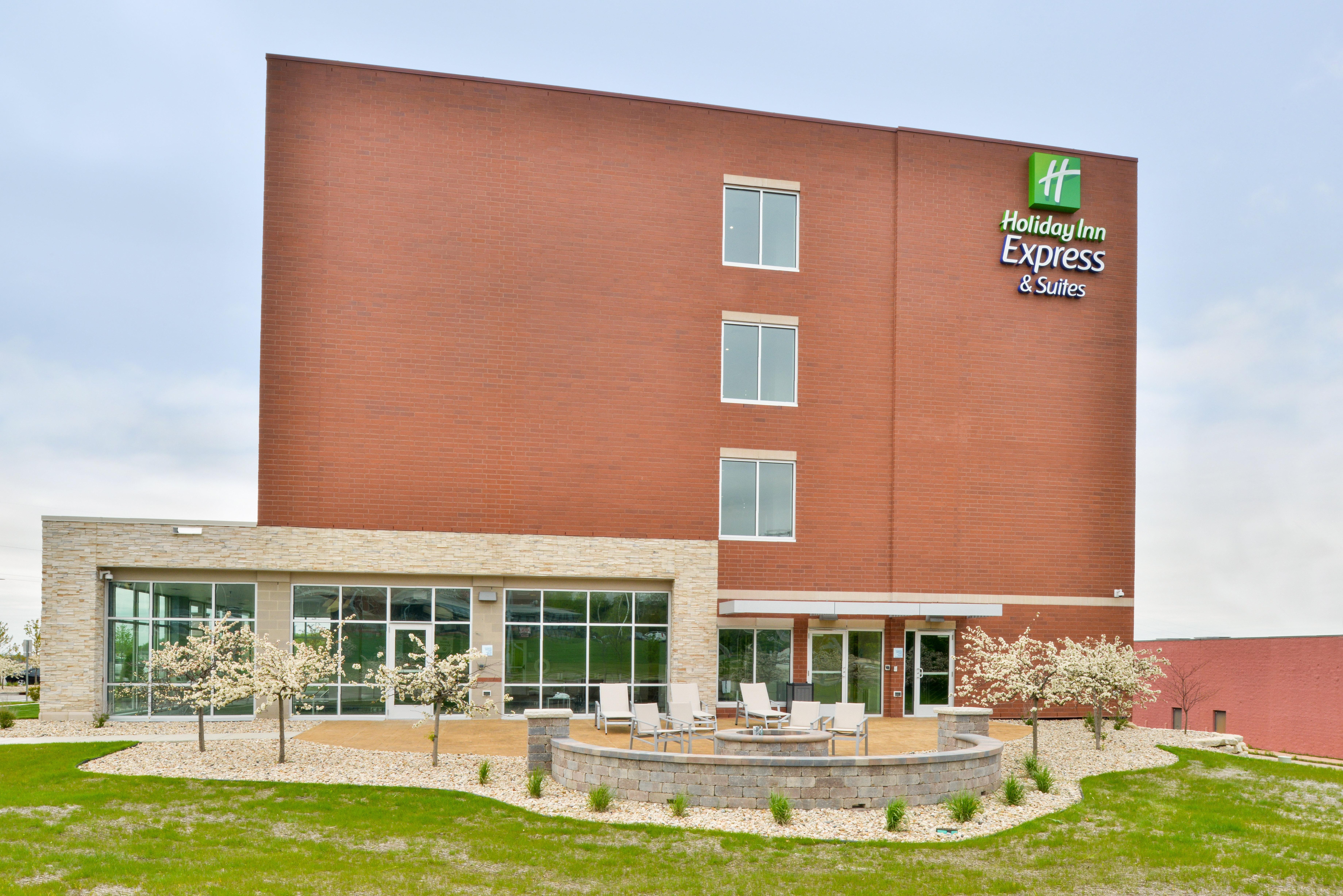 Holiday Inn Express & Suites Madison By Ihg Kültér fotó