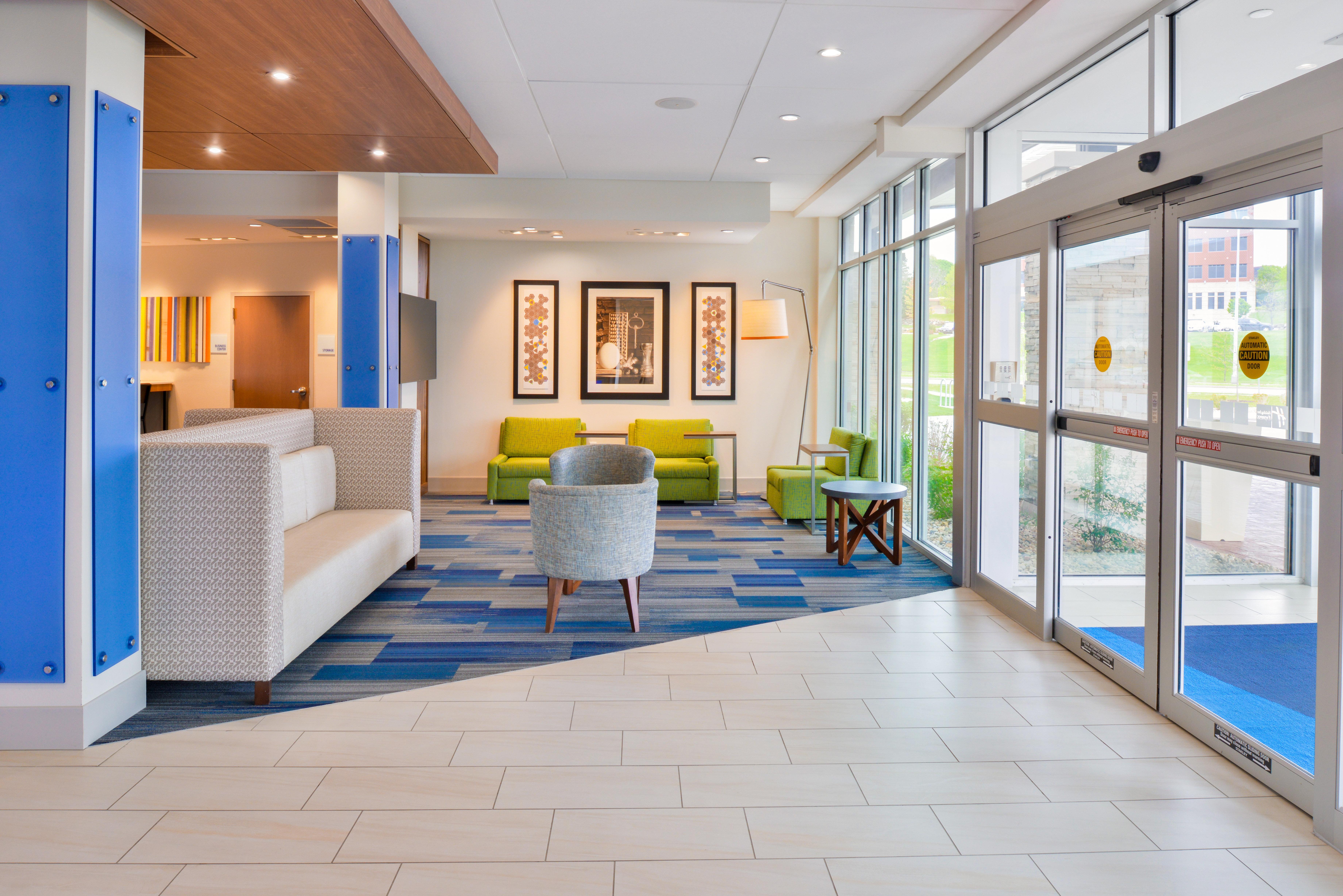 Holiday Inn Express & Suites Madison By Ihg Kültér fotó