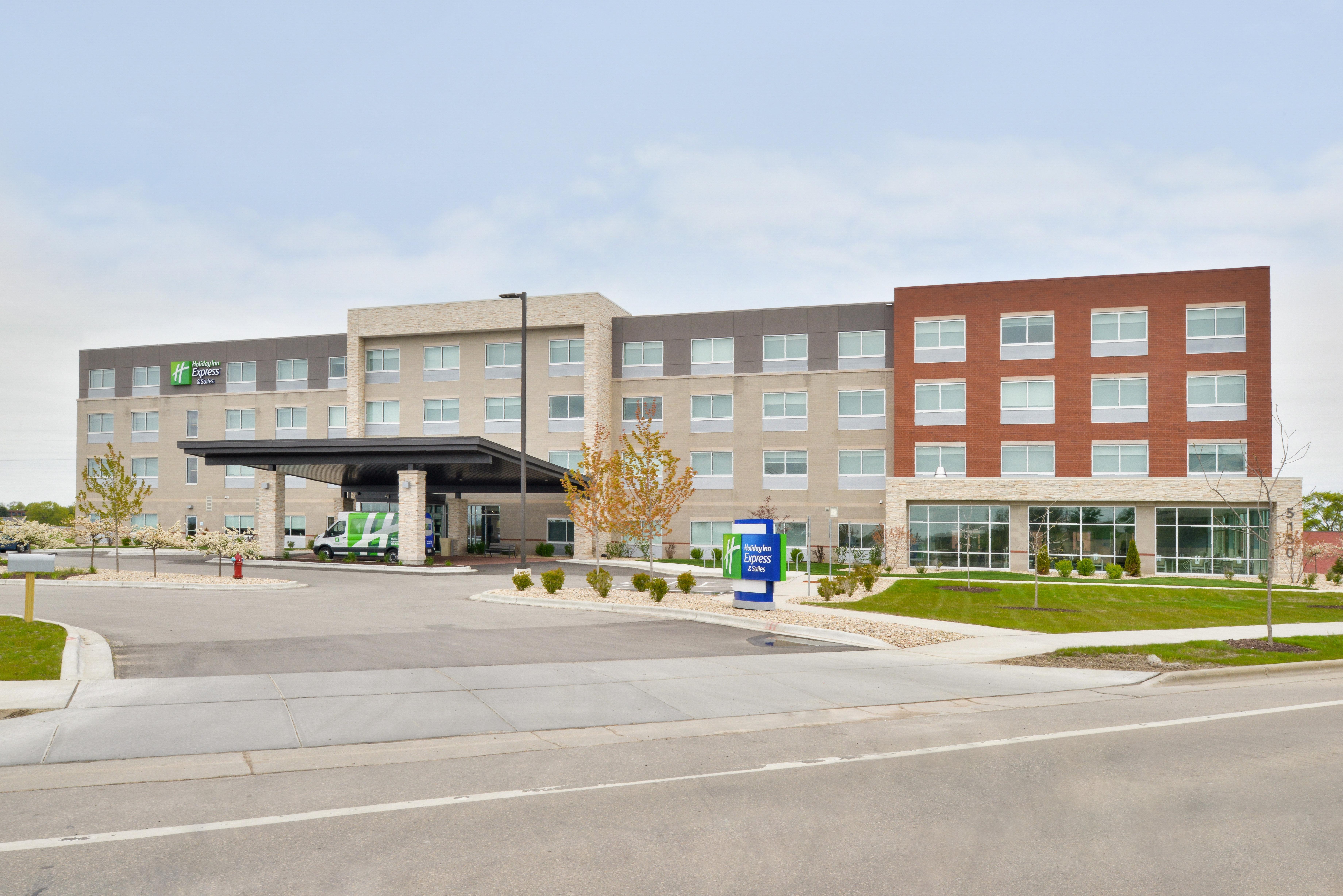 Holiday Inn Express & Suites Madison By Ihg Kültér fotó