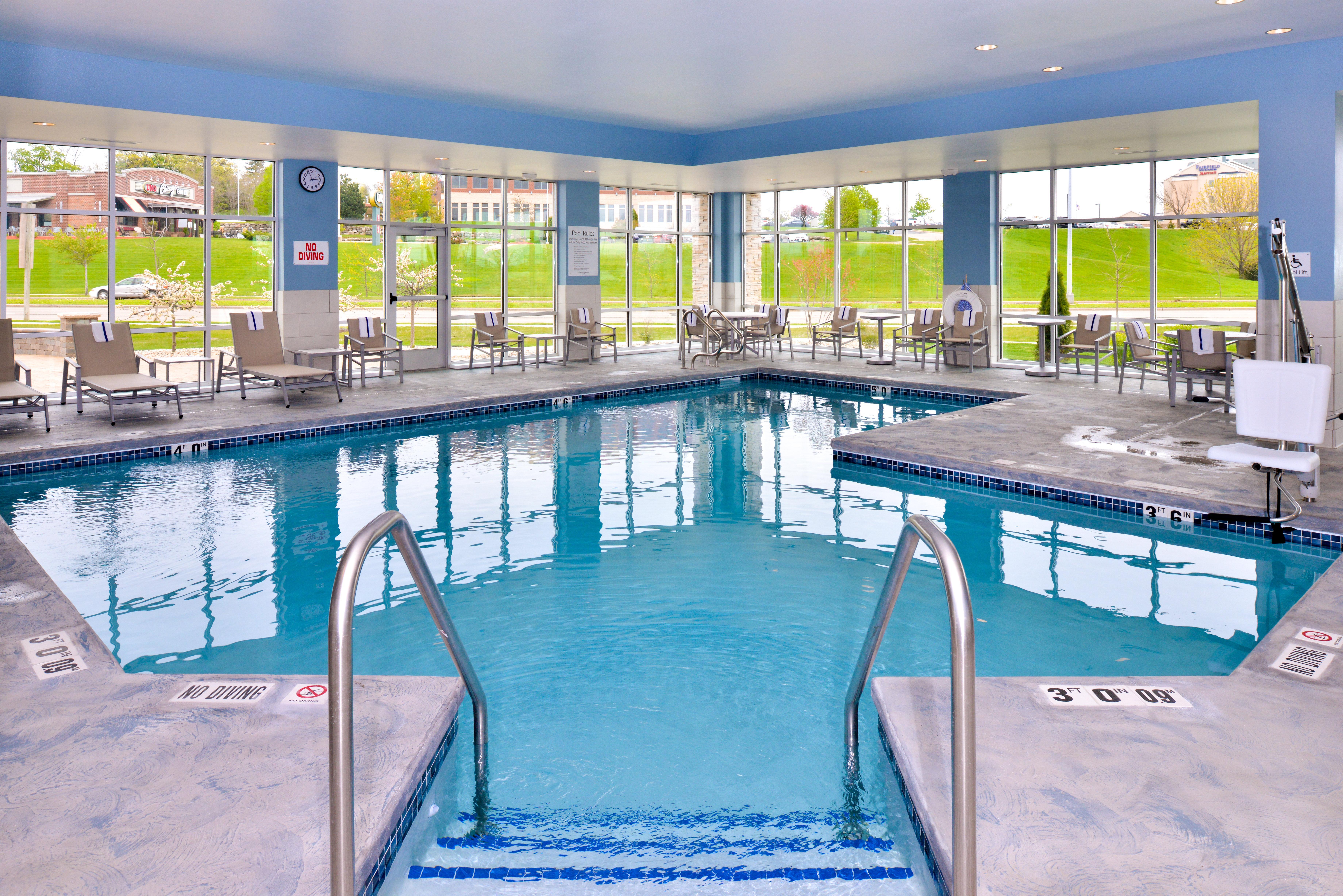 Holiday Inn Express & Suites Madison By Ihg Kültér fotó