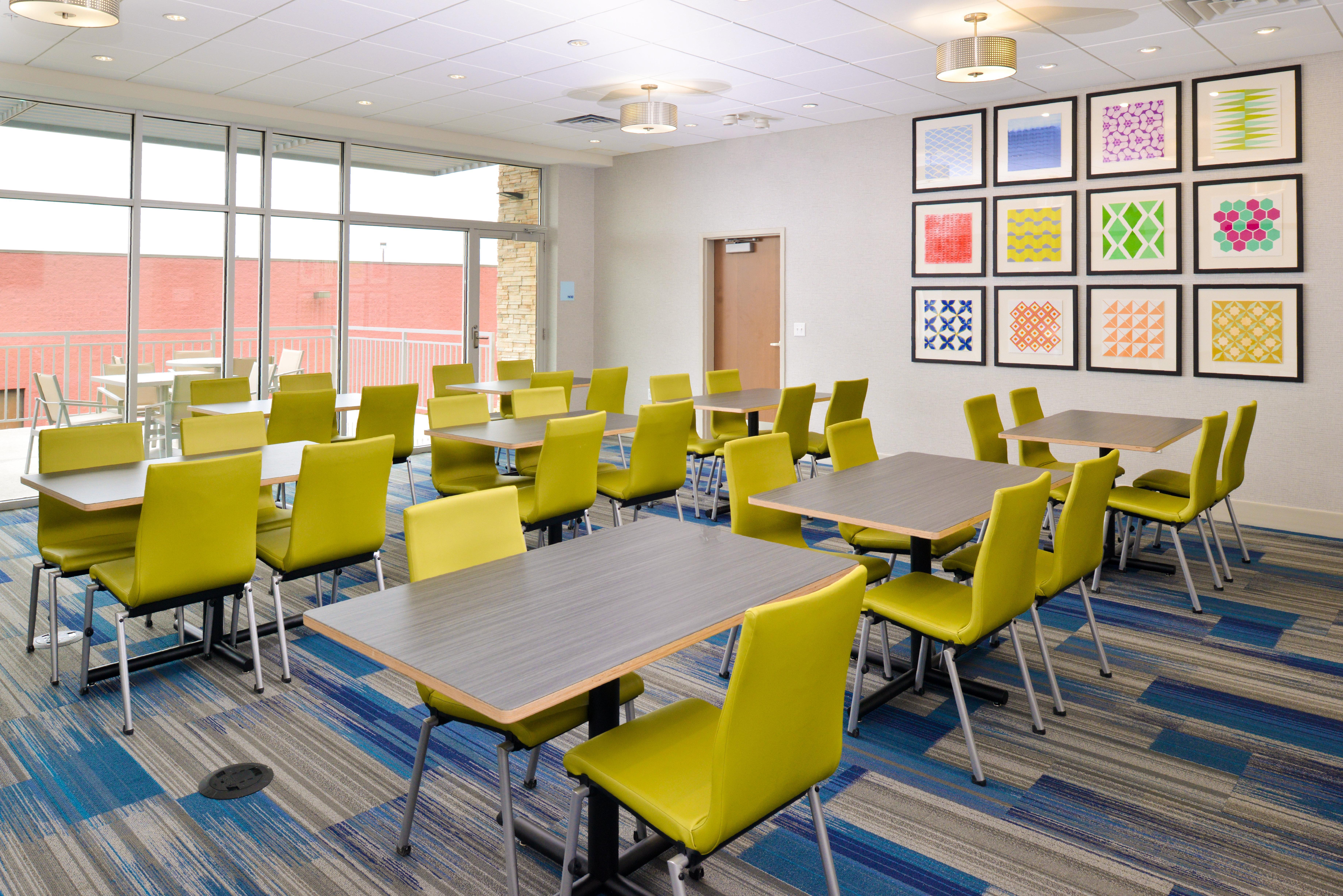 Holiday Inn Express & Suites Madison By Ihg Kültér fotó