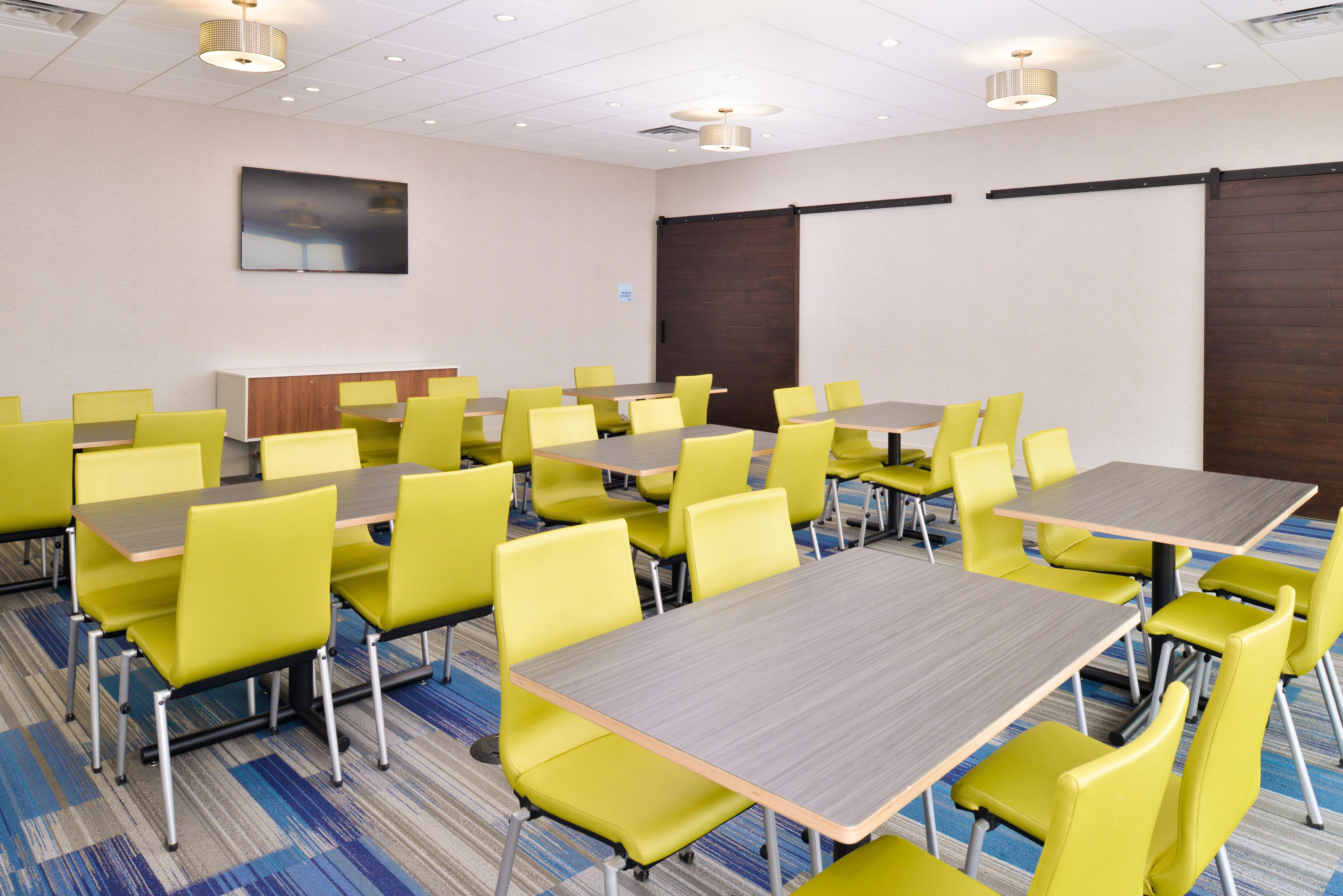 Holiday Inn Express & Suites Madison By Ihg Kültér fotó